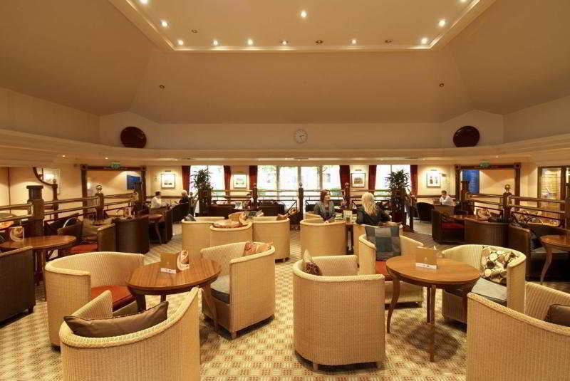 فندق Hilton Newbury Centre المطعم الصورة